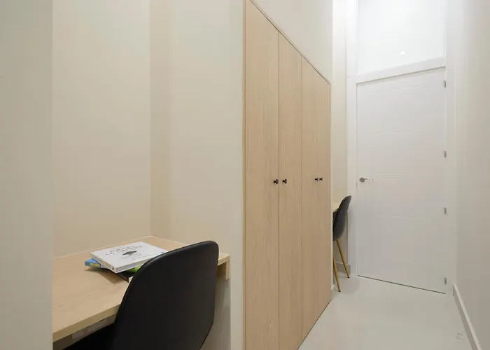 Aparthotel Constitucion Granada