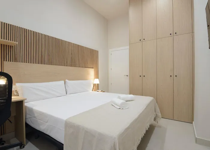 Constitucion 3* Гранада